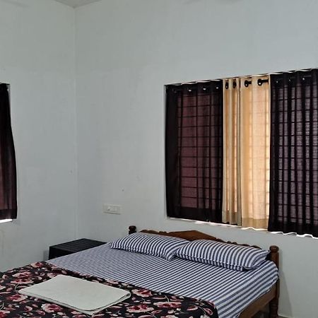 Pearl Inn Kottakkal Bagian luar foto