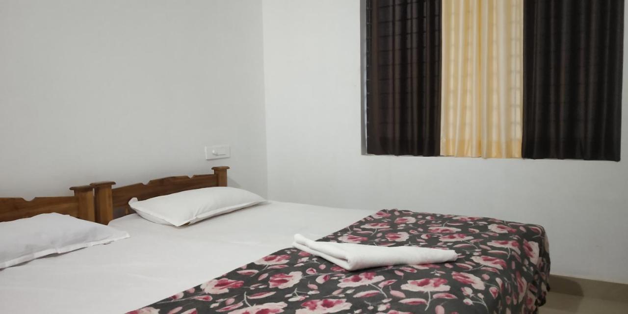 Pearl Inn Kottakkal Bagian luar foto